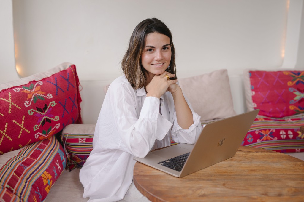 Anna Espina, your 1:1 marketing coach